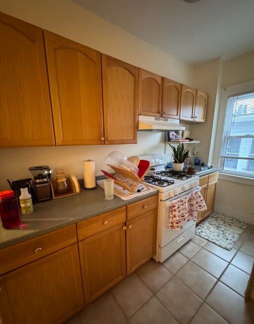 130 Oxford St, Unit 130.5 -12 in Cambridge, MA - Building Photo