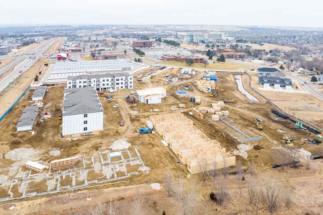 Gold Coast Heights in Papillion, NE - Foto de edificio