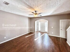 5336 Dan Post Wy in Murfreesboro, TN - Foto de edificio - Building Photo