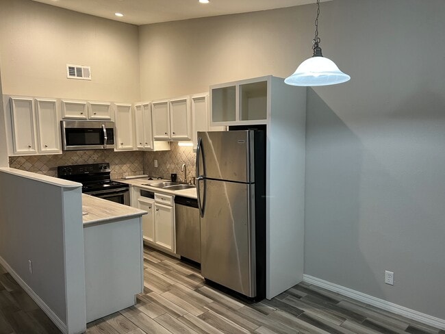 812 Hardy Springs Cir, Unit C