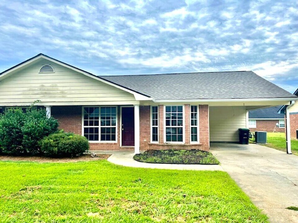 5-7 Sandcreek Dr NW in Rome, GA - Building Photo
