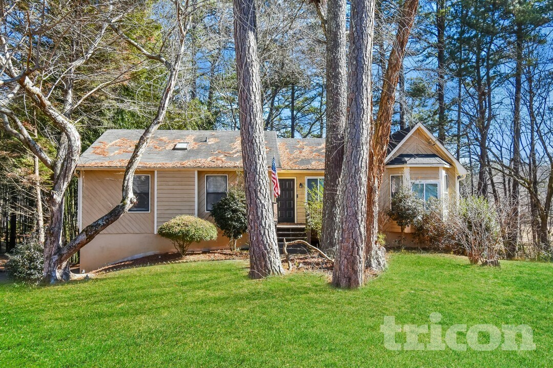 303 Lowe Ct NW in Marietta, GA - Building Photo