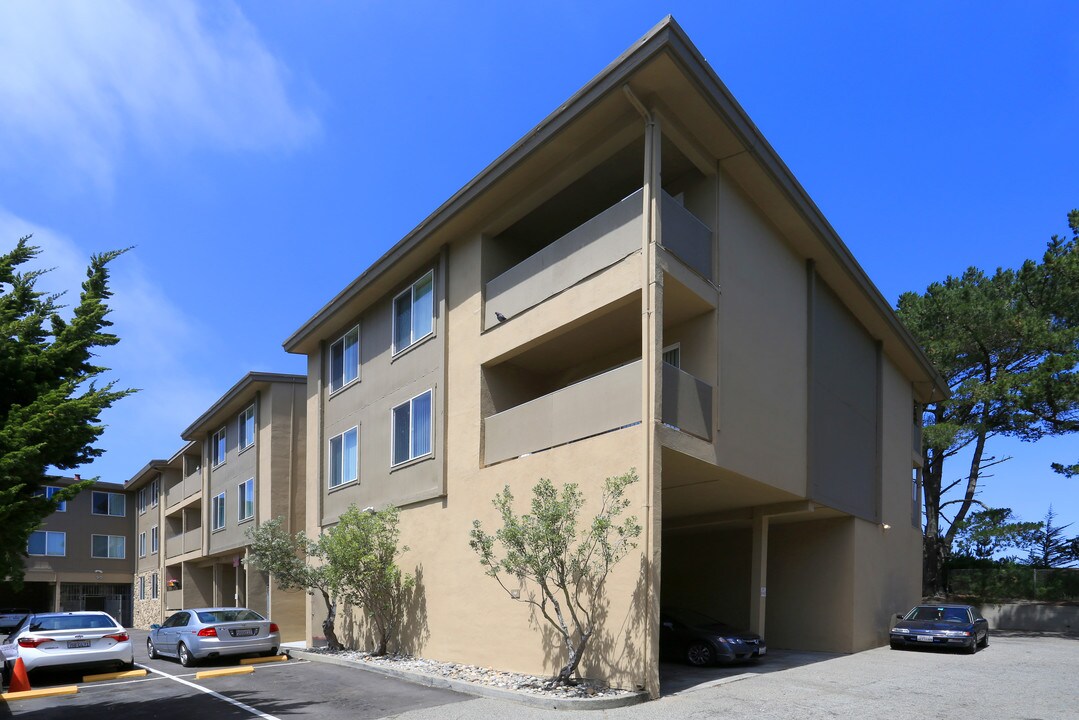 90 Kent Ct in Daly City, CA - Building Photo