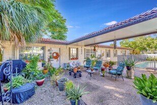 2731 NE 1st Terrace in Wilton Manors, FL - Building Photo