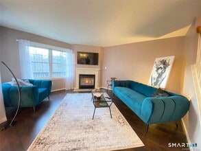 1303 Bradford Dr in Danbury, CT - Building Photo - Building Photo