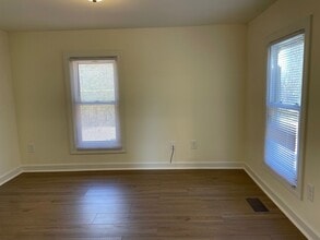 1125 N Main St in Randleman, NC - Building Photo - Building Photo