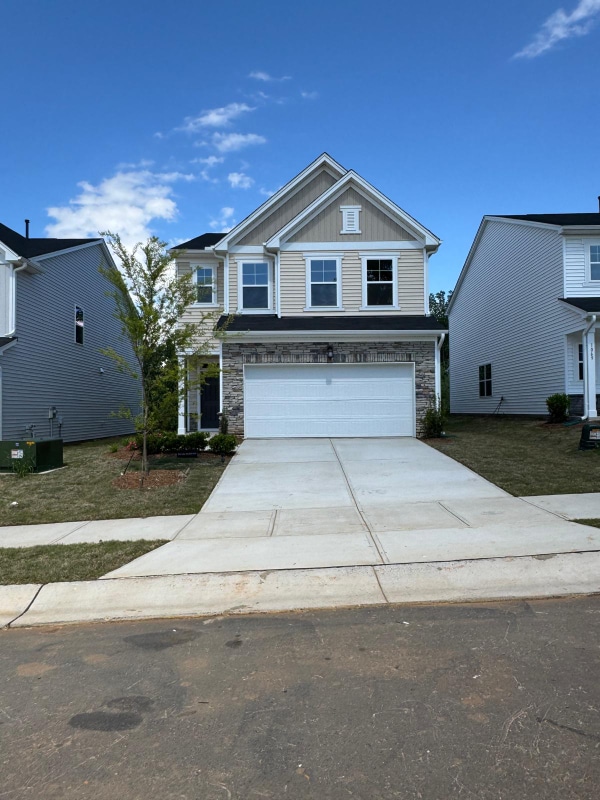 property at 1075 River Glade Ct