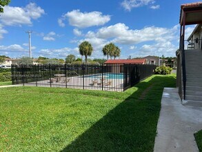 3157 Coral Ridge Dr in Coral Springs, FL - Building Photo - Building Photo