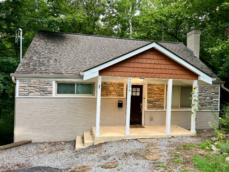 4256 Fehr Rd in Cincinnati, OH - Building Photo