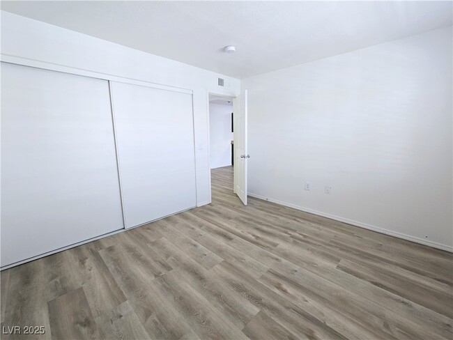 property at 3318 N Decatur Blvd