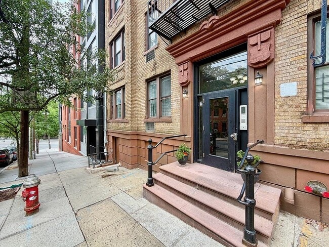 property at 108 Waldo Ave