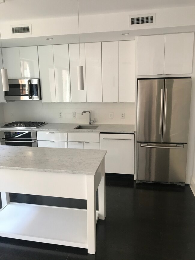 property at 1011 M St NW