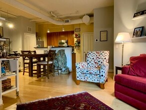 1201 N Garfield St, Unit 203 in Arlington, VA - Building Photo - Building Photo