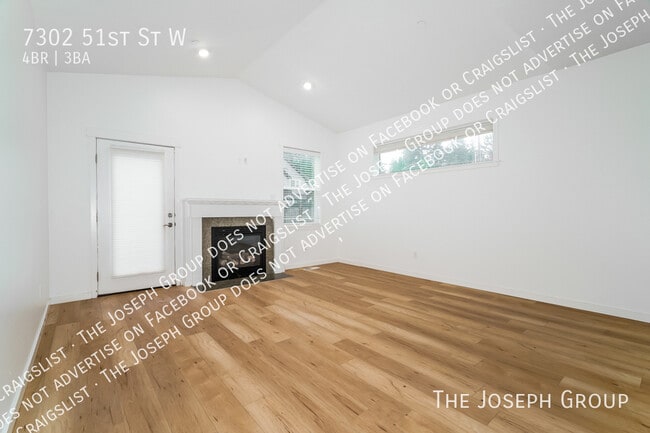 7302 51st St W in University Place, WA - Building Photo - Building Photo