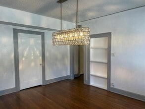 5800 Prospect Ave in Dallas, TX - Building Photo - Building Photo