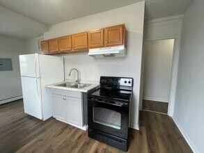 201 E Cottage Pl-Unit -Apt# 2 in York, PA - Building Photo - Building Photo