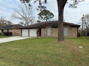 1206 N Noble Rd in Texas City, TX - Building Photo - Building Photo