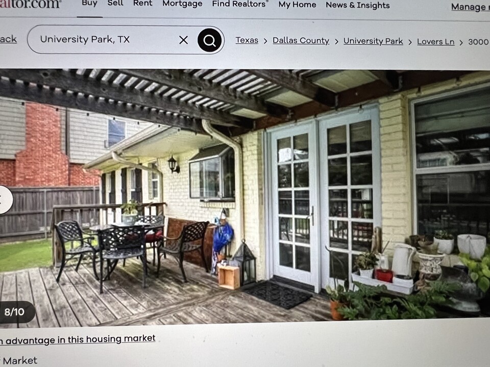 3000 Lovers Ln in Dallas, TX - Building Photo