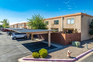 Casa Ladera Condominiums in Albuquerque, NM - Building Photo