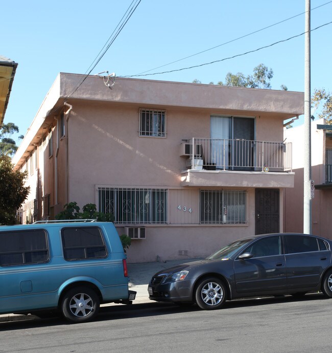 434 Cottage Home St in Los Angeles, CA - Foto de edificio - Building Photo