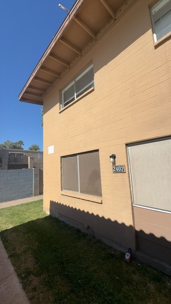 property at 2407 W Hazelwood St