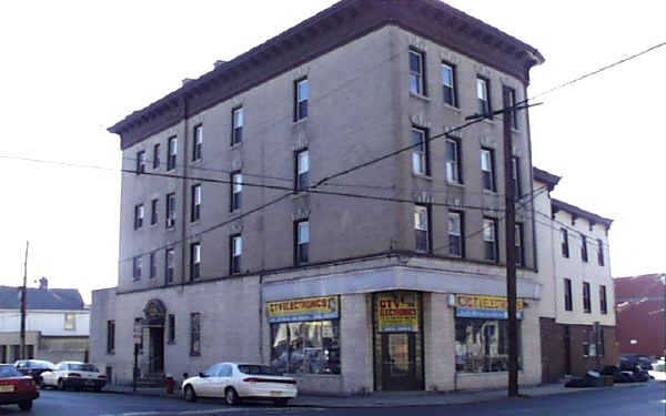 680 Summit Ave in Jersey City, NJ - Building Photo - Building Photo