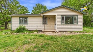 4704 SW 101st Terrace in Augusta, KS - Building Photo - Building Photo