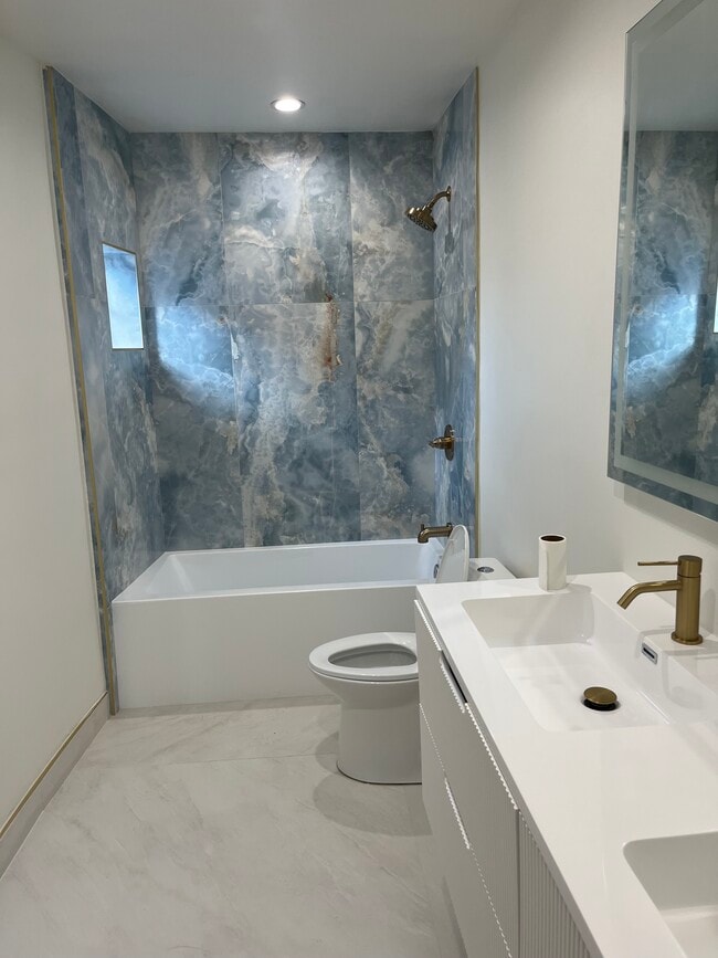 454 S Clark Dr in Beverly Hills, CA - Building Photo - Building Photo