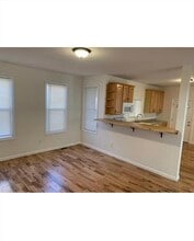 405 Front St in Chicopee, MA - Building Photo - Building Photo