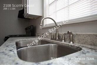 2108 Scotty Ct in Little Rock, AR - Foto de edificio - Building Photo