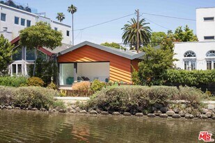 2343 Eastern Ct in Los Angeles, CA - Building Photo