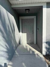 3925 SW Laffite St in Port St. Lucie, FL - Building Photo - Building Photo