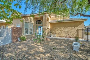 1740 Flores Ln in Henderson, NV - Building Photo