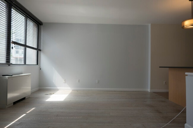 1245 13th St NW, Unit 111 in Washington, DC - Building Photo - Building Photo