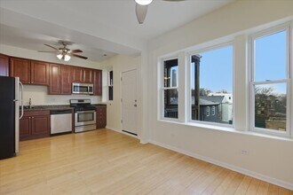 56 E 50th St in Chicago, IL - Building Photo - Building Photo