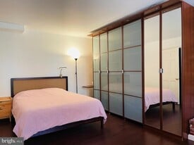 928 Venice Dr in Silver Spring, MD - Building Photo