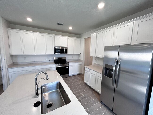 property at 6226 Mare Ave
