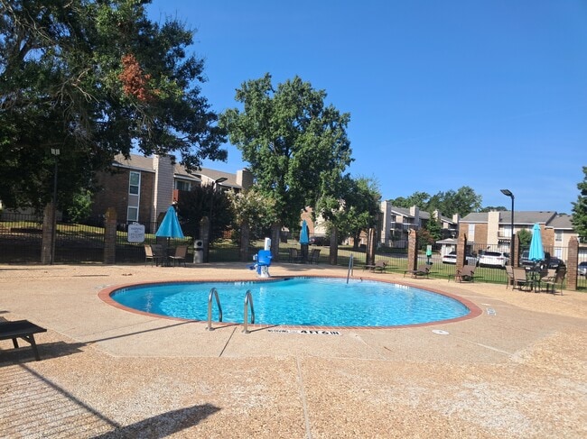 Town Village South Apartments in Tyler, TX - Building Photo - Building Photo