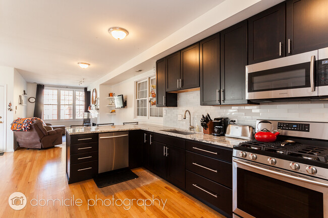1417 W Erie St in Chicago, IL - Building Photo - Building Photo