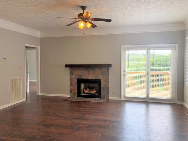 8810 Ashton Ct in Knoxville, TN - Building Photo - Building Photo