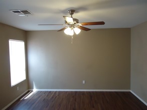 11818 W Altadena Ave in El Mirage, AZ - Building Photo - Building Photo