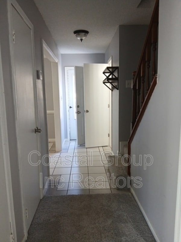 2449 Reagan Ave in Virginia Beach, VA - Building Photo - Building Photo