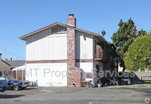 8611 Acapulco Way in Stockton, CA - Building Photo