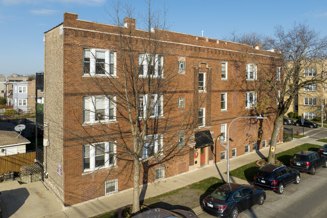 3142 W Cullom Ave in Chicago, IL - Foto de edificio - Building Photo