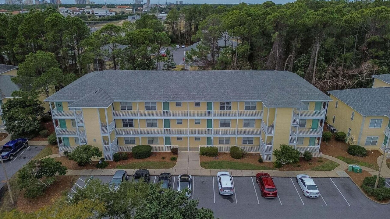 200 Sandestin Ln in Miramar Beach, FL - Building Photo