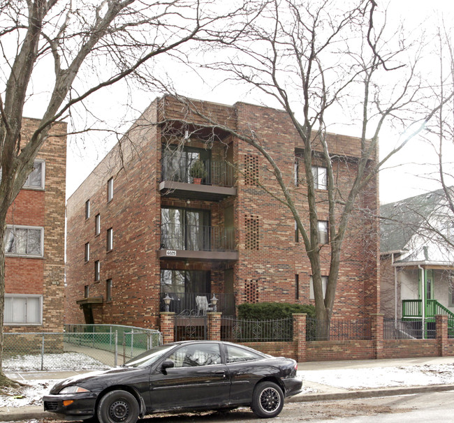 6025 N Wolcott Ave in Chicago, IL - Building Photo - Building Photo