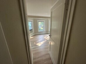184 Echo Ave in Portsmouth, NH - Building Photo - Building Photo