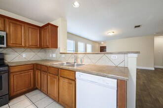3300 Etheredge Dr in Austin, TX - Building Photo - Building Photo