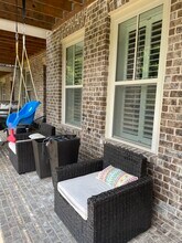 2425 Gatebury Cir in Atlanta, GA - Building Photo - Building Photo