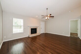 3123 Olde Sutton Parke Dr in Orange Park, FL - Building Photo - Building Photo